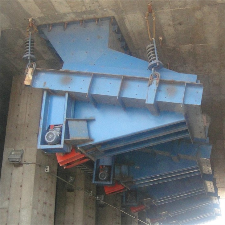 hanging vibratory feeder